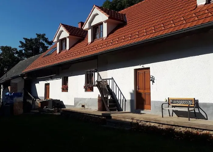 U Kahounu דירה Popovice (Benesov)